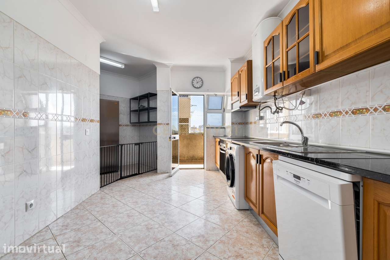 T3 com 155 m² no centro de Olhão | 330.000 € - Grande imagem: 3/24
