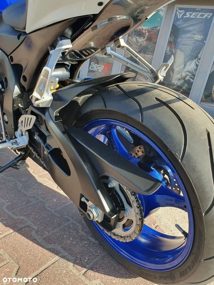 Suzuki GSX-R - 12