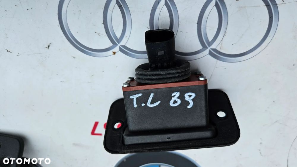 VW Caddy 2K III 2003- Rolka drzwi przesuwnych lewych Rolki drzwi przesuwnych lewych  Prowadnica lewa Zamek Rygiel Mocowanie Obudowa Klamka odbojnik - 11