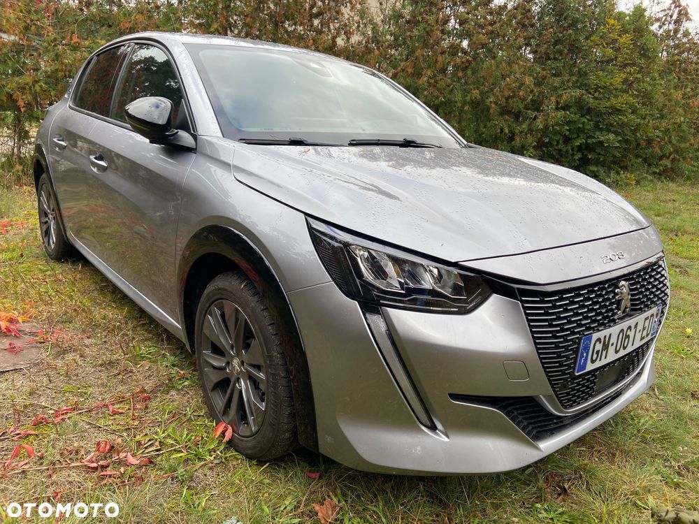 Peugeot 208 e-208 50kWh Allure - 2