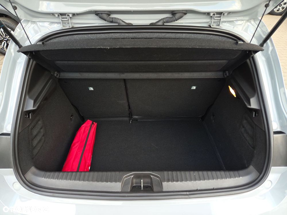 Renault Clio 1.0 TCe Techno Xtronic - 25