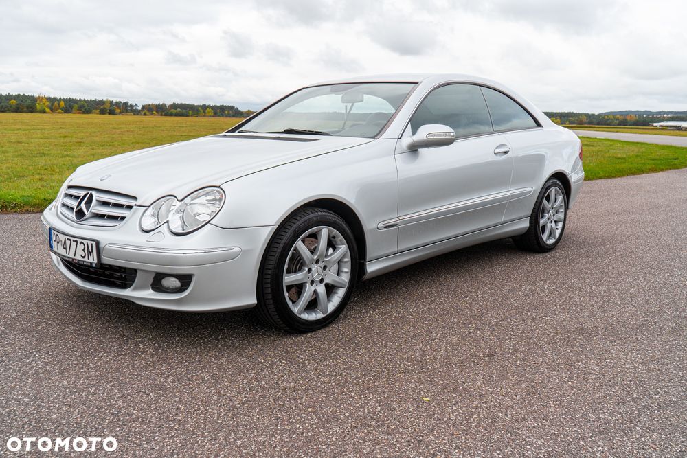 Mercedes-Benz CLK - 16