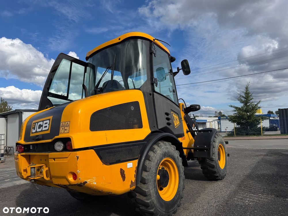 JCB 406 T4 - 10