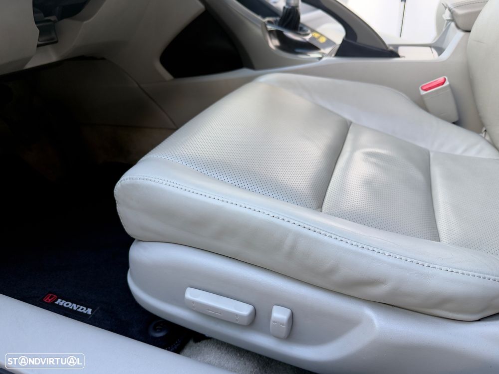 Honda Accord Tourer 2.2 i-DTEC Executive Navi E.Limitada - 42