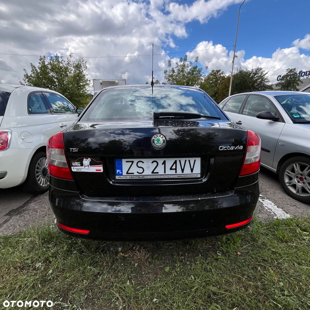 Skoda Octavia 1.8 TSI Ambiente - 8