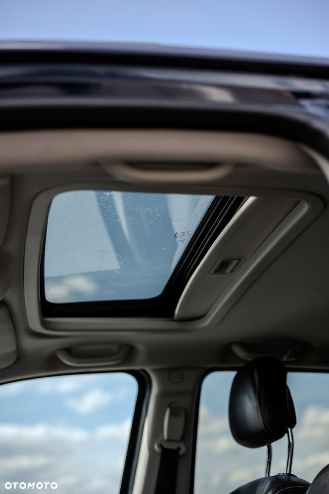 Jeep Compass - 25