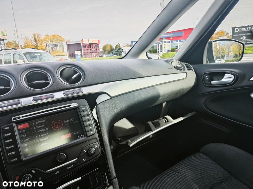Ford S-Max - 36