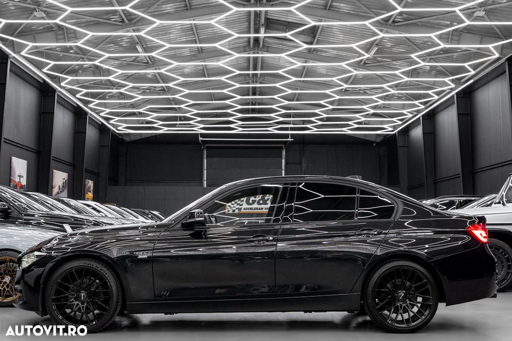 BMW Seria 3 318d Aut. Sport Line - 30