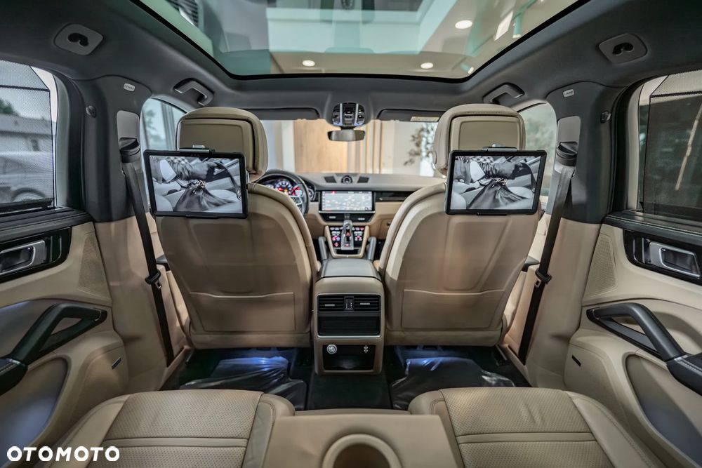 Porsche Cayenne Platinum Edition - 35