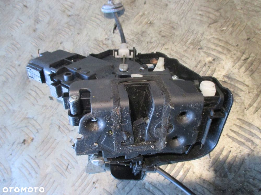 ZAMEK DRZWI LEWY TYŁ FORD C-MAX - 2