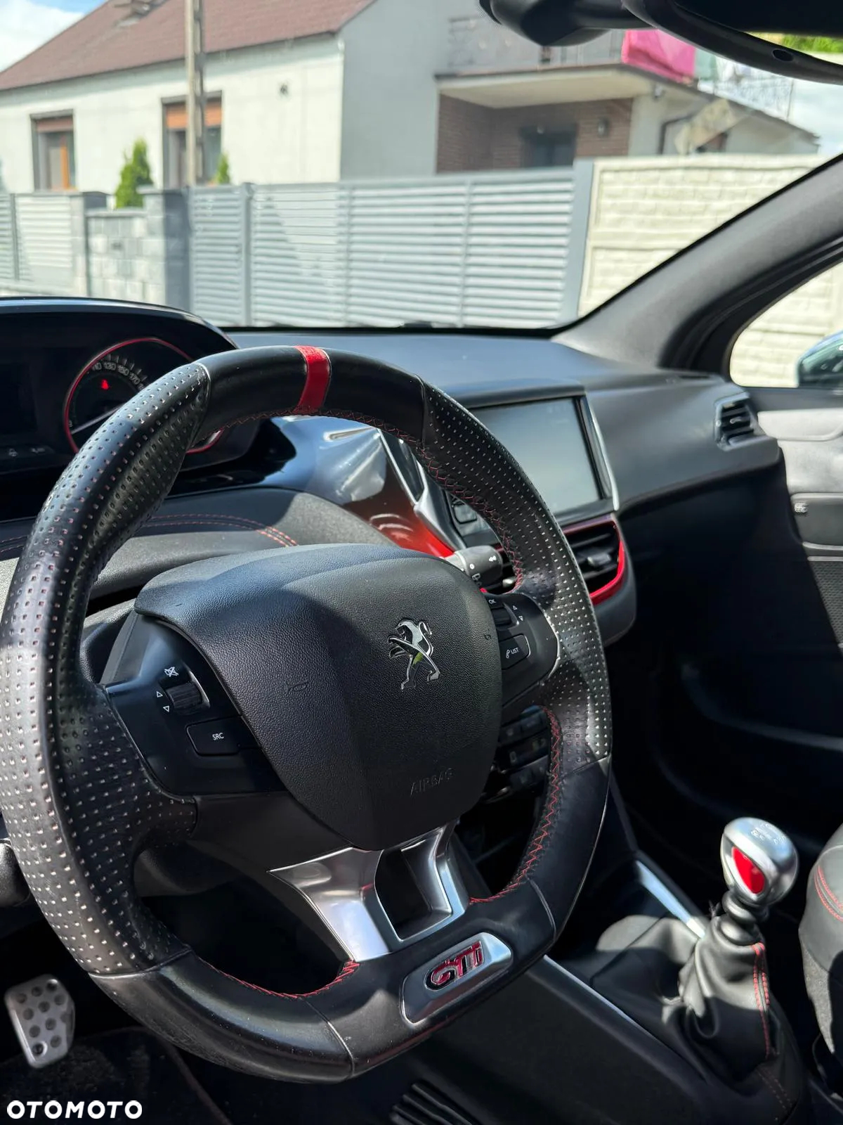 Peugeot 208 1.6 e-THP GTi S&S - 9