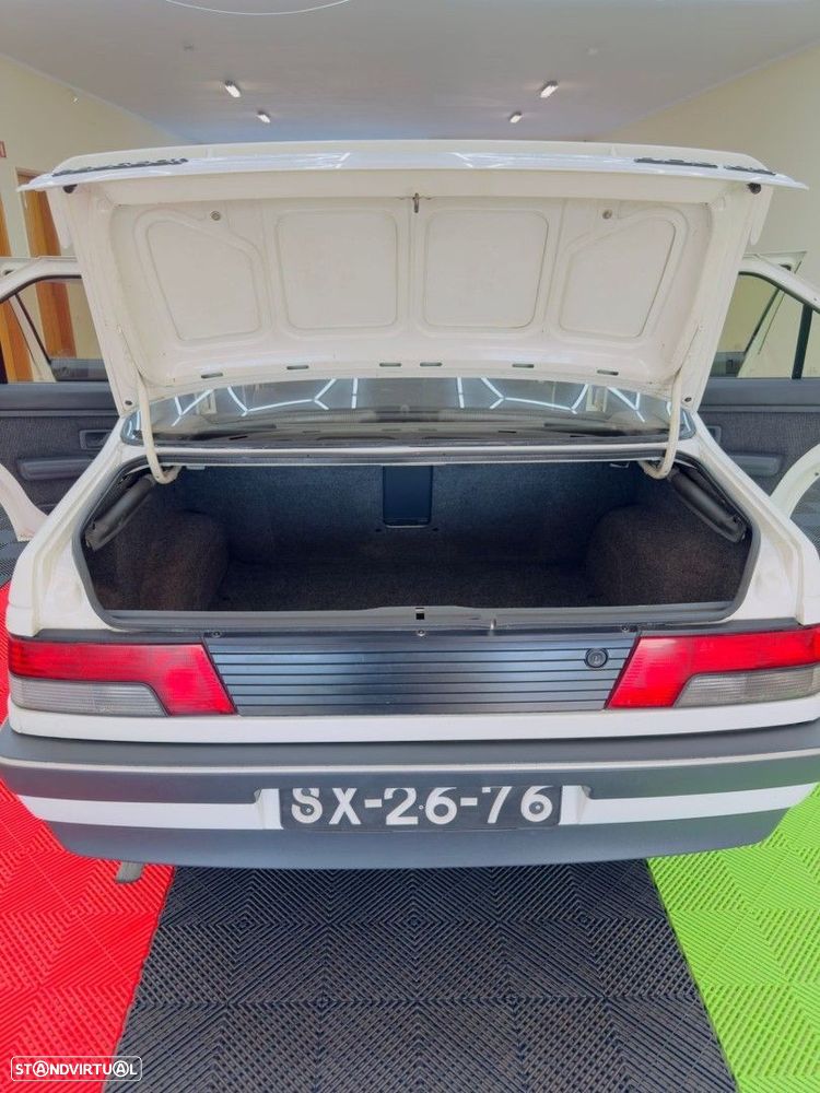 Peugeot 405 1.4 GR - 21
