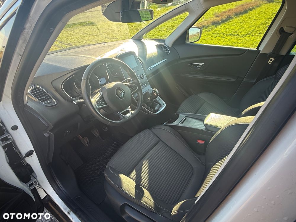 Renault Scenic - 7