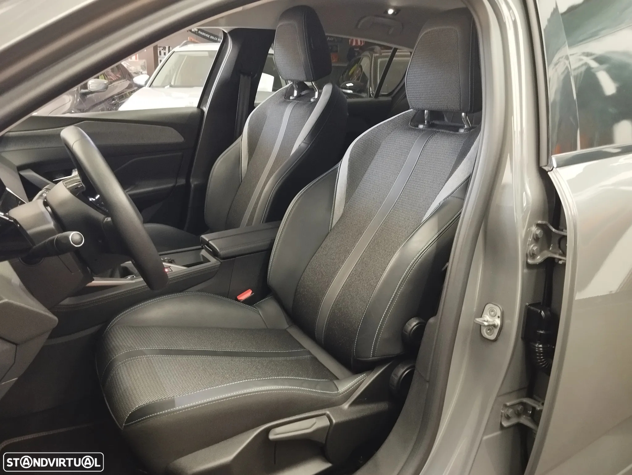 Peugeot 308 1.2 PureTech Allure Pack - 18