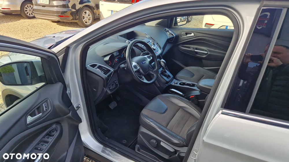 Ford Kuga 1.5 EcoBoost 4x4 Titanium - 8