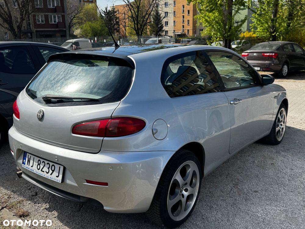 Alfa Romeo 147 - 1