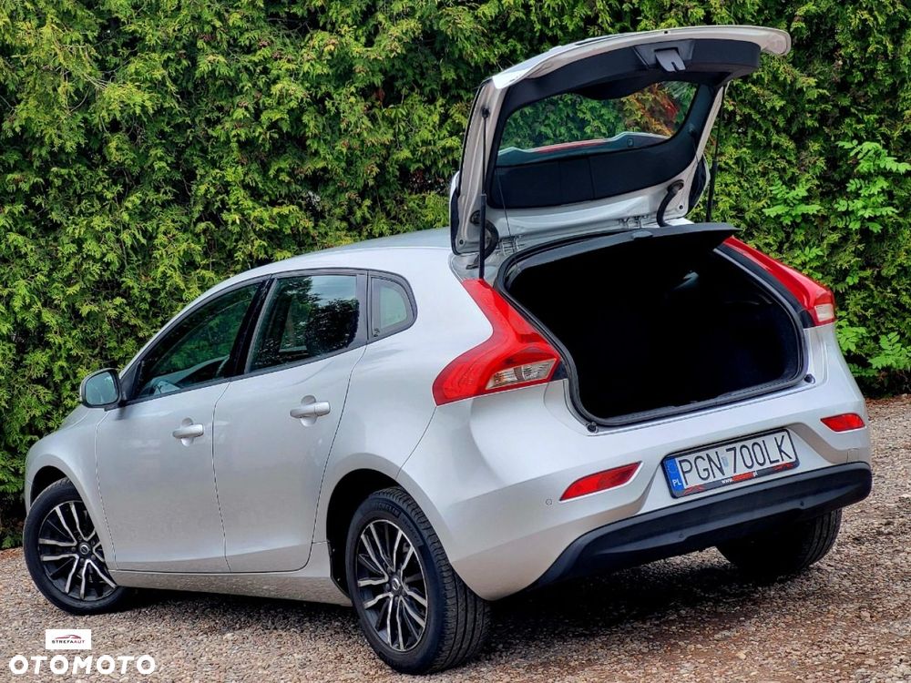 Volvo V40 - 22