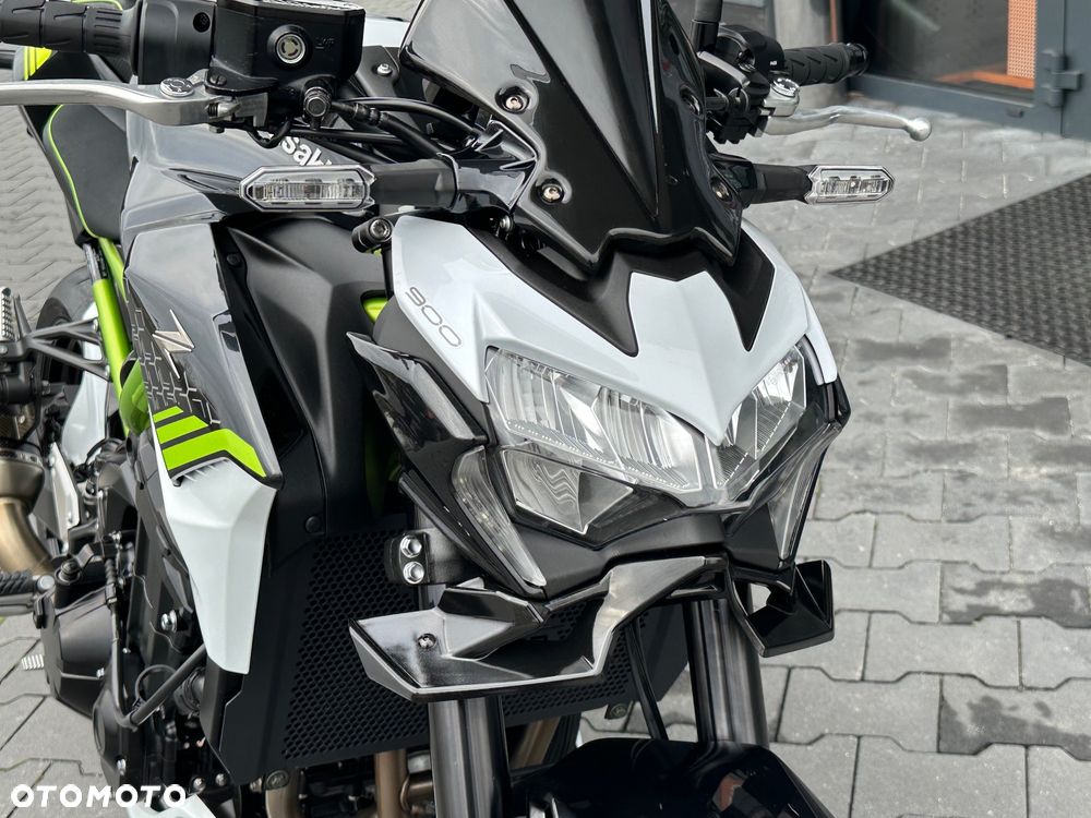 Kawasaki Z 900 - 21