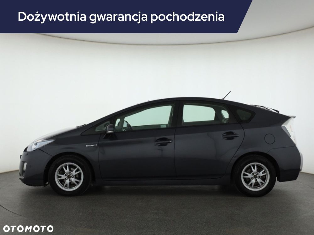 Toyota Prius - 4
