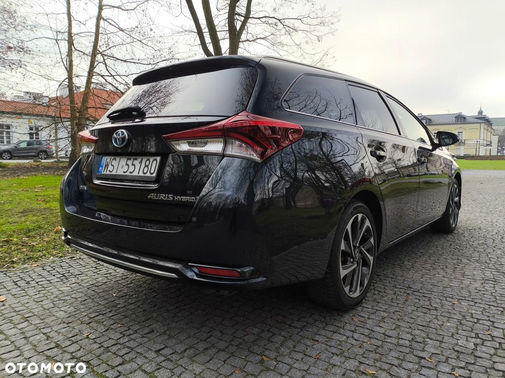 Toyota Auris - 12