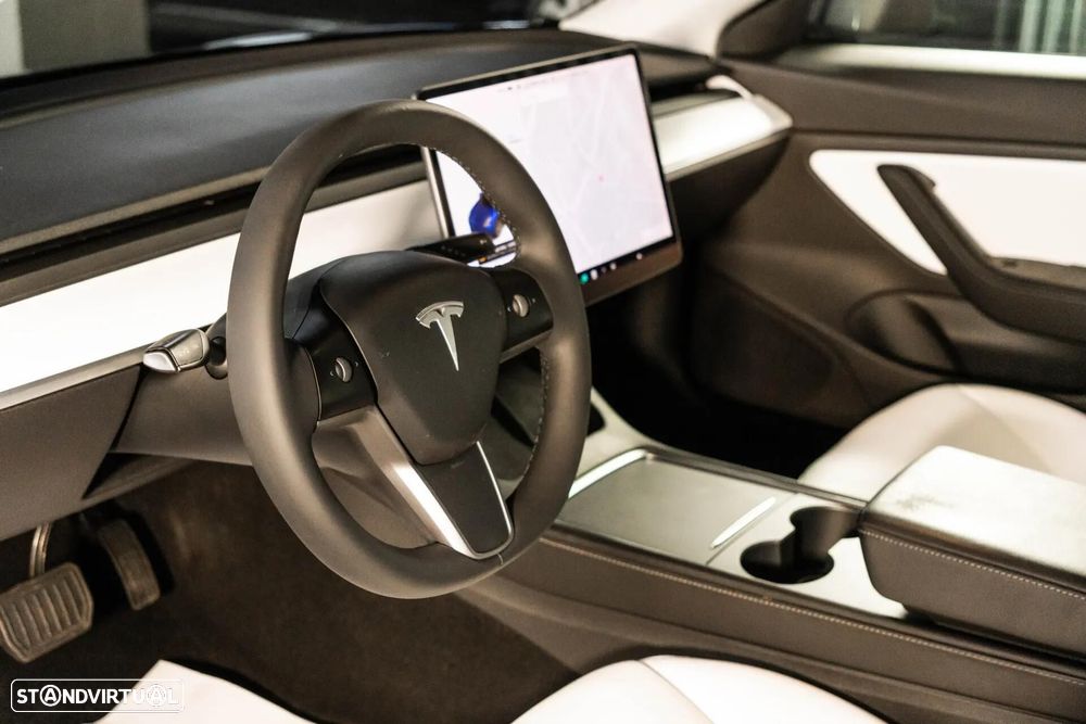 Tesla Model 3 Long Range Tração Integral - 17