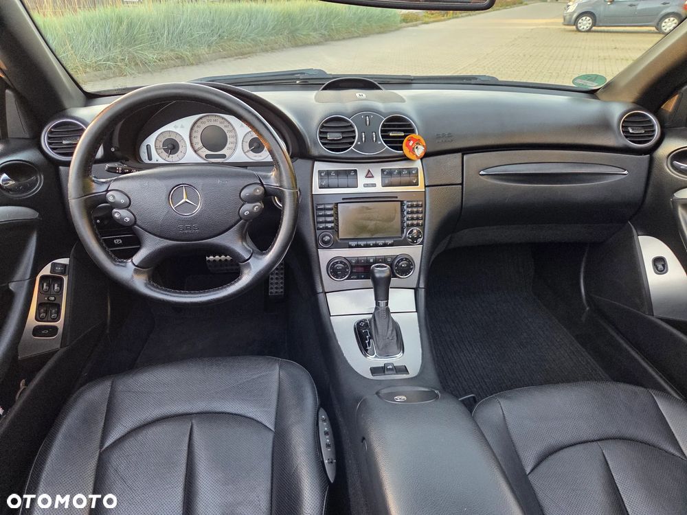 Mercedes-Benz CLK - 16
