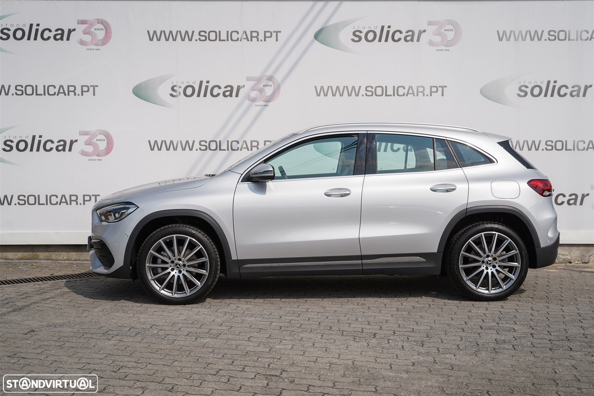 Mercedes-Benz GLA 250 e AMG Line - 11