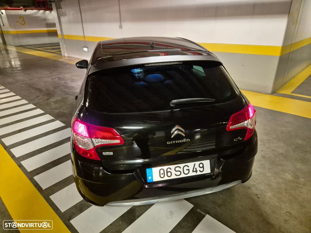 Citroën C4 e-HDi 115 ETG6 Selection - 17