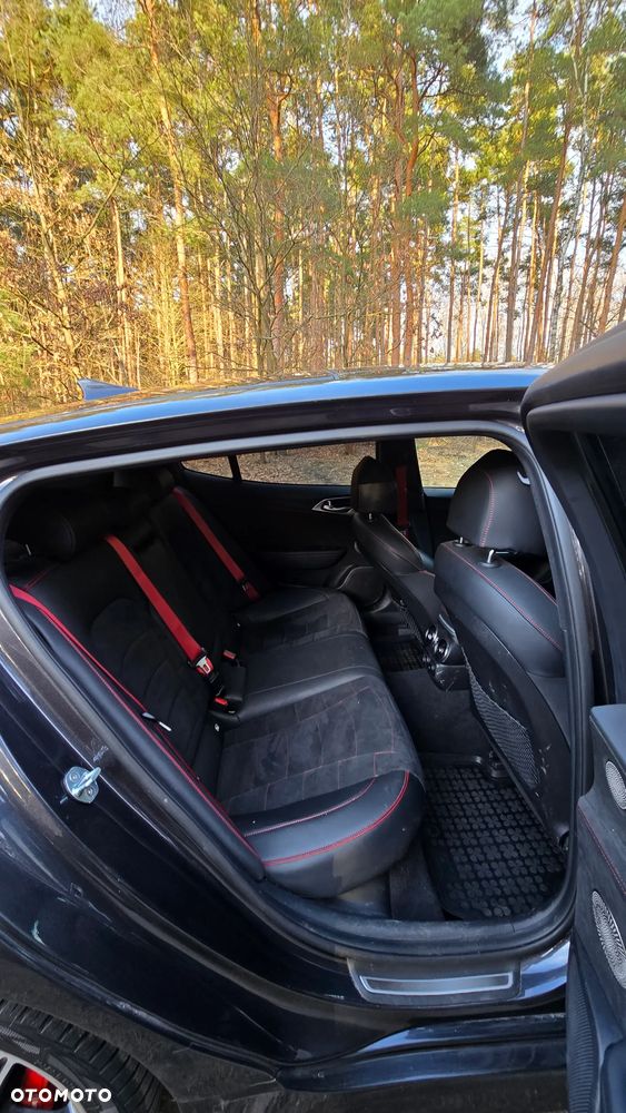 Kia Stinger 3.3 T-GDI V6 GT Prestige Line AWD - 10