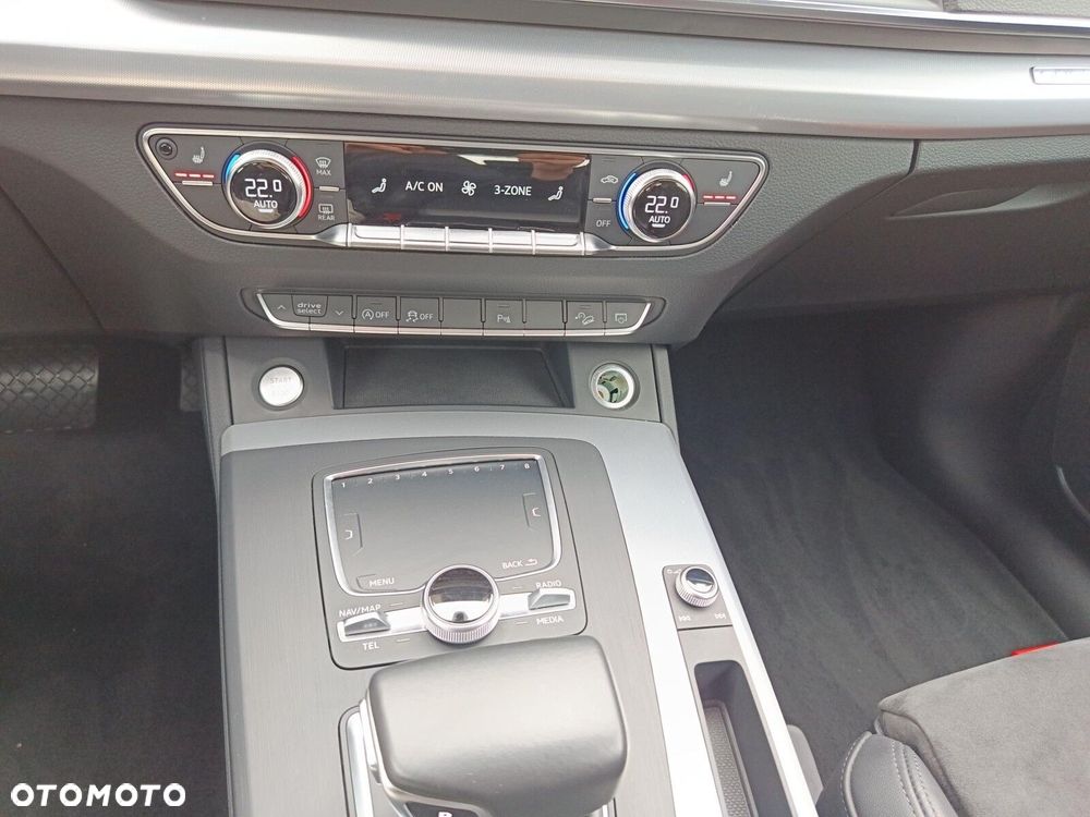 Audi Q5 2.0 TDI Quattro S tronic - 32