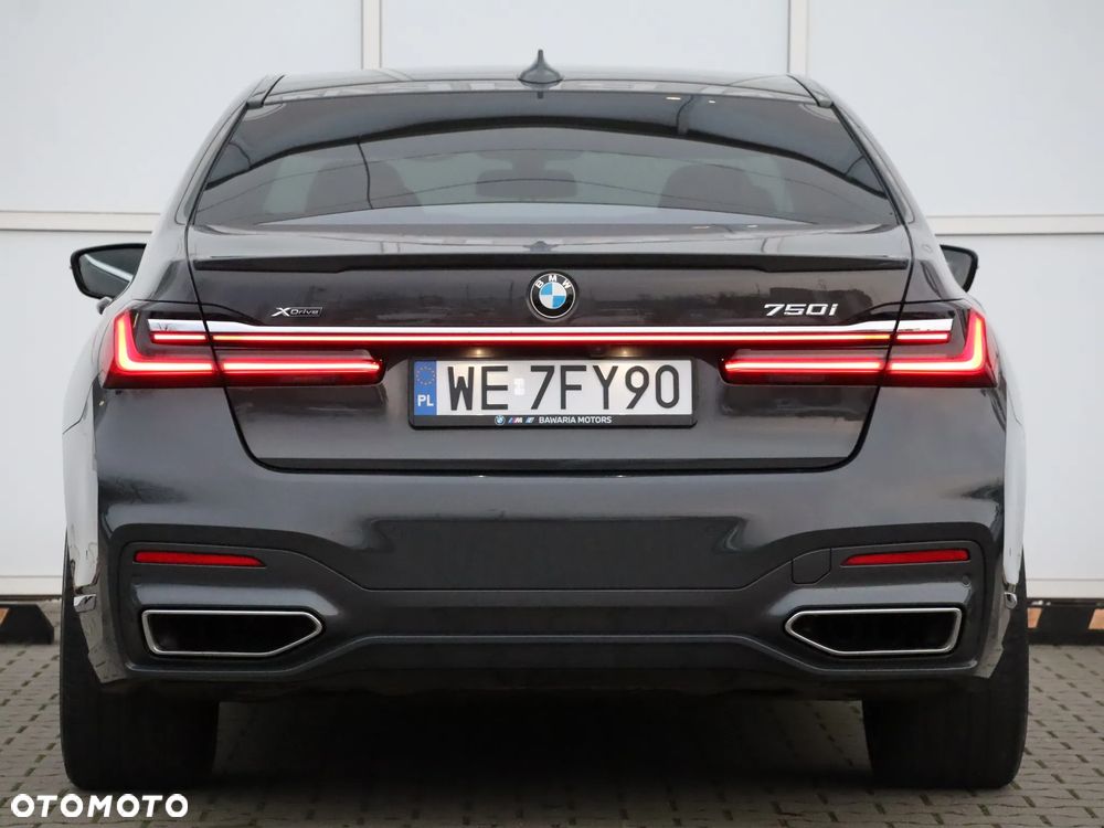 BMW Seria 7 750i xDrive sport - 5