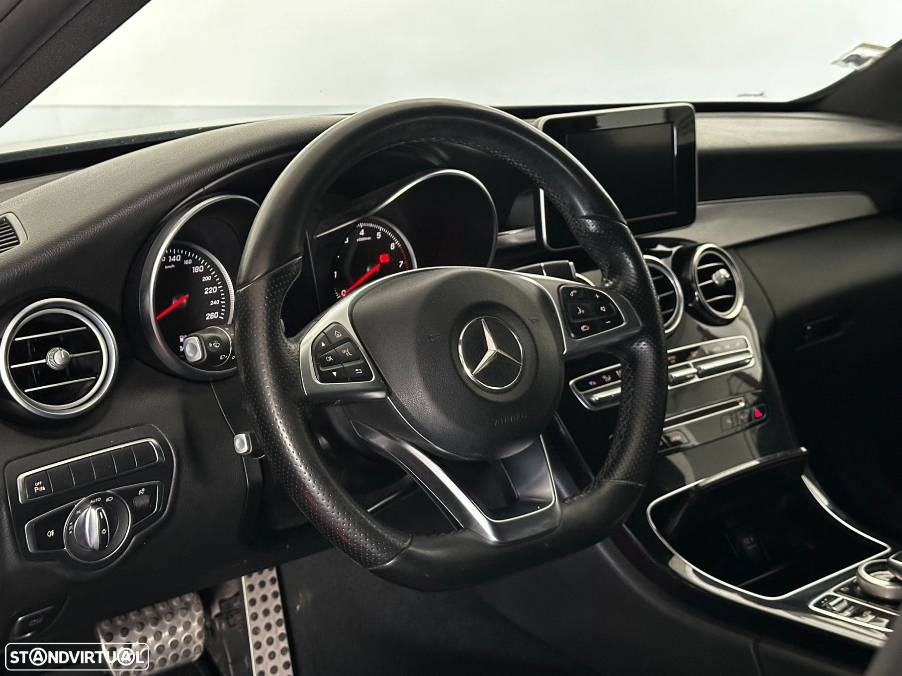 Mercedes-Benz C 350 - 16