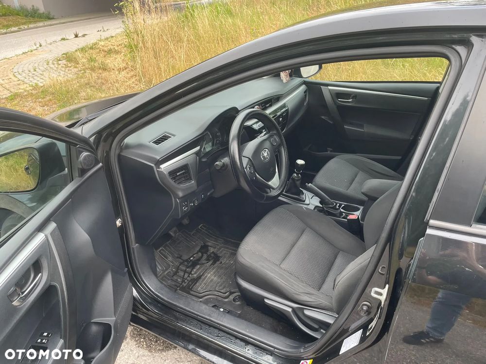 Toyota Corolla 1.6 Active - 11