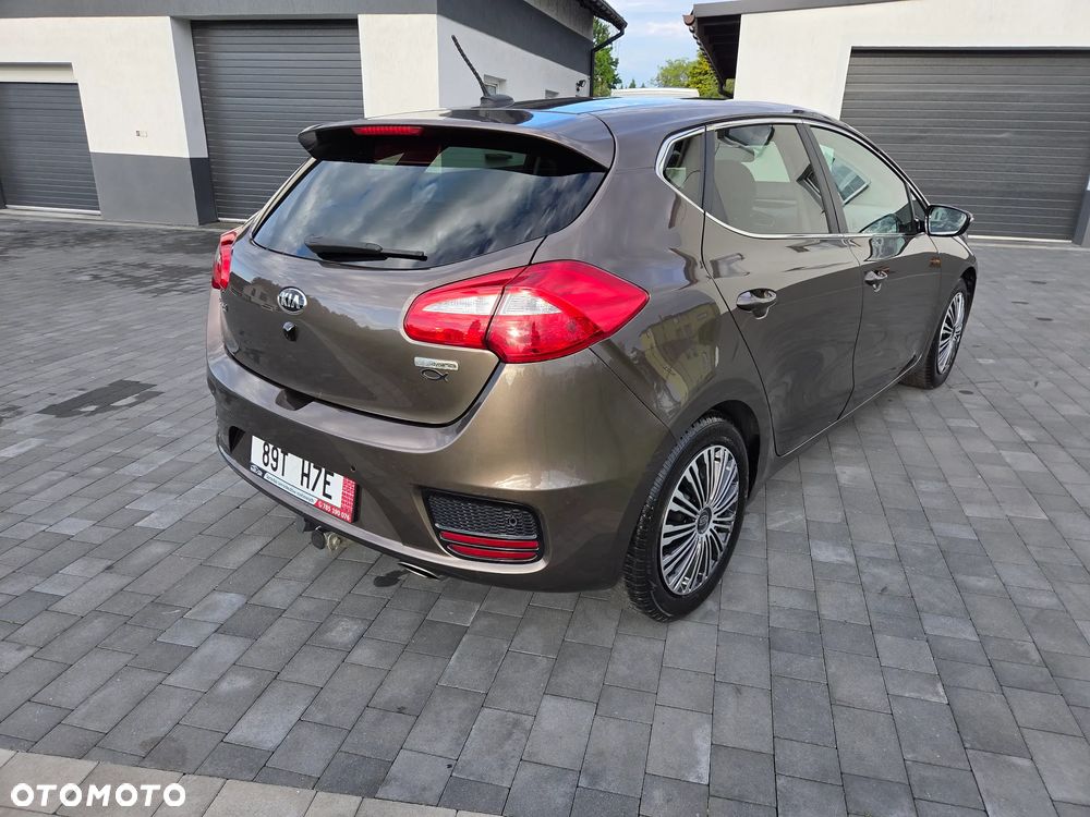 Kia Ceed 1.6 GDI ISG Platinum Edition - 5