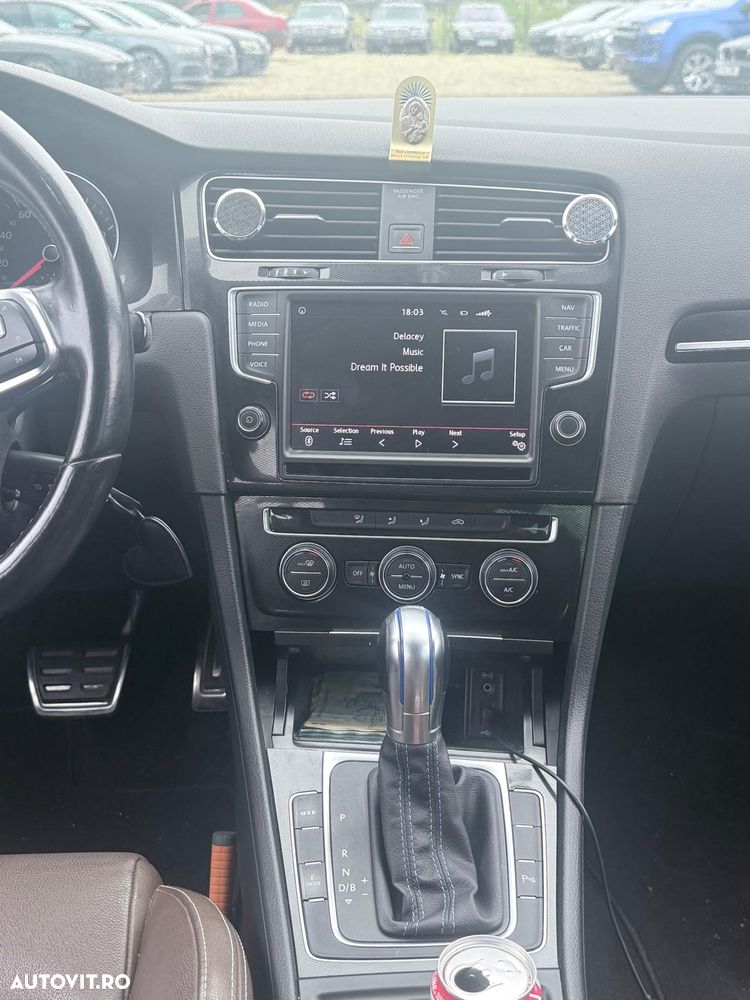 Volkswagen Golf Standard - 14