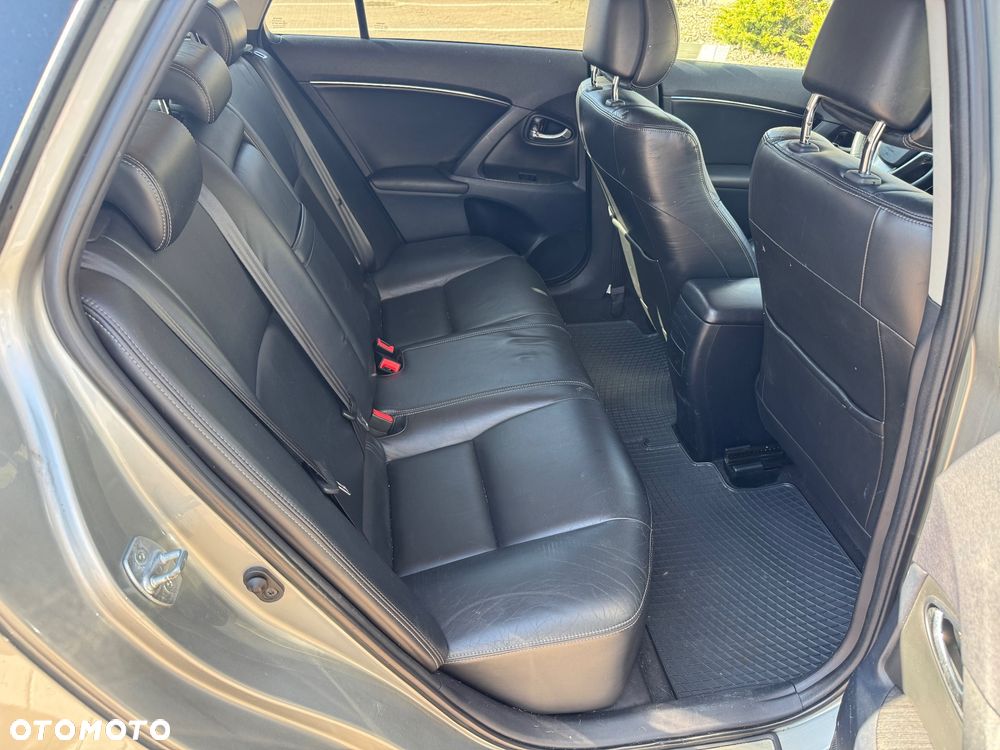 Toyota Avensis 2.0 D-4D Sol - 13