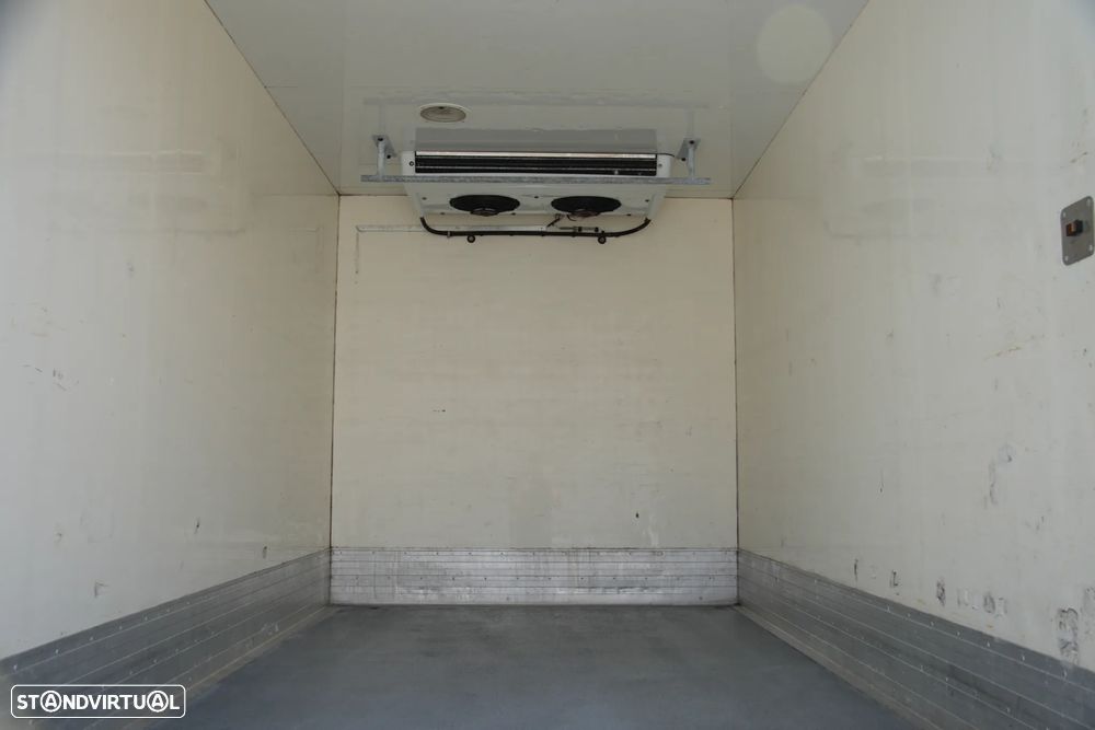 Iveco Daily Frio Estrada Garagem 2.3HPI 126cv - 7
