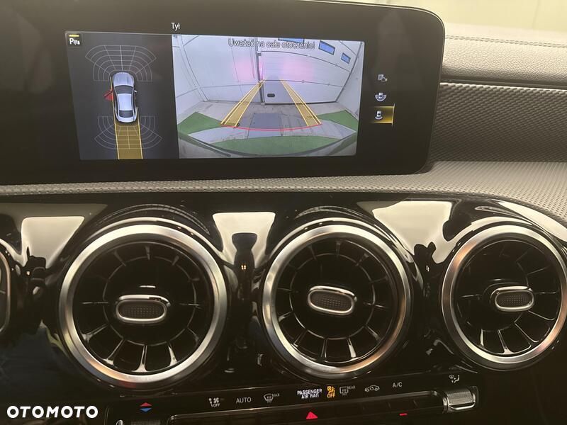 Mercedes-Benz CLA 200 7G-DCT - 16