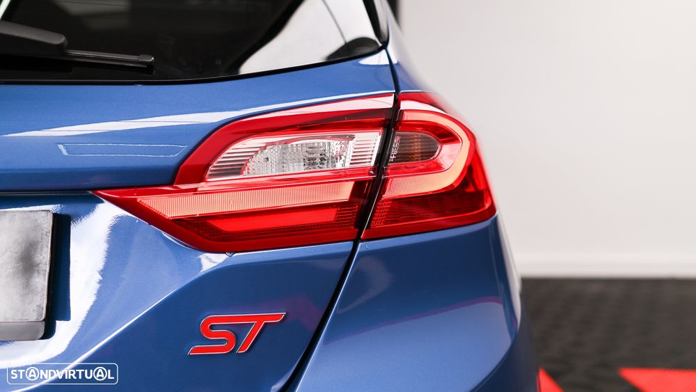 Ford Fiesta 1.5 EcoBoost S&S ST X - 34