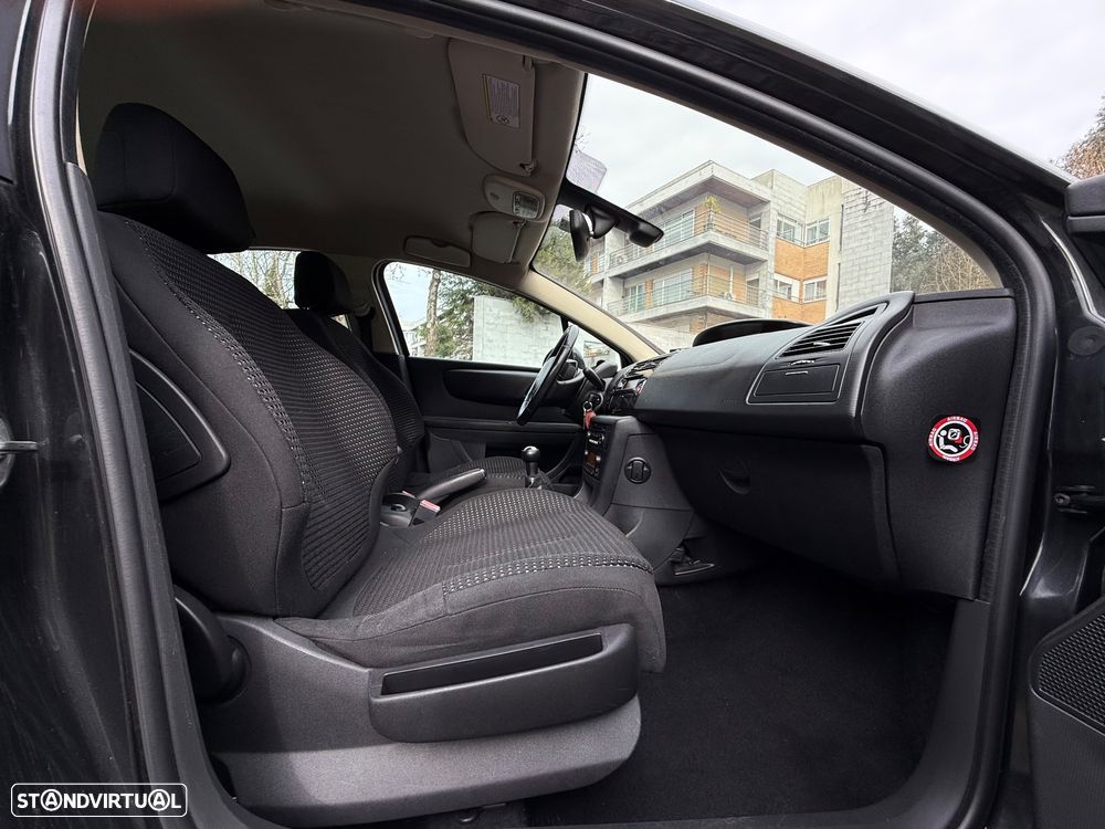 Citroën C4 1.6 HDi Exclusive - 7