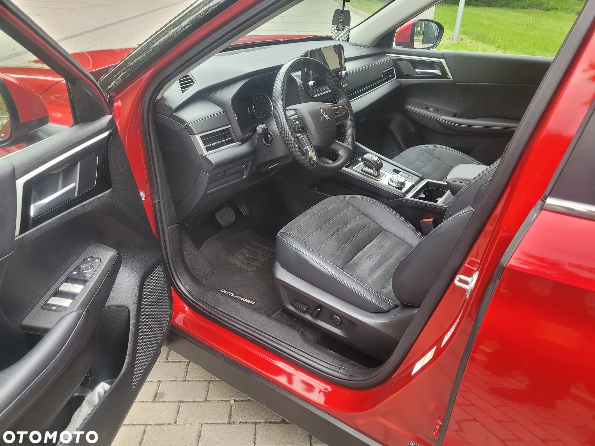 Mitsubishi Outlander 2.4 4WD CVT Intense - 9
