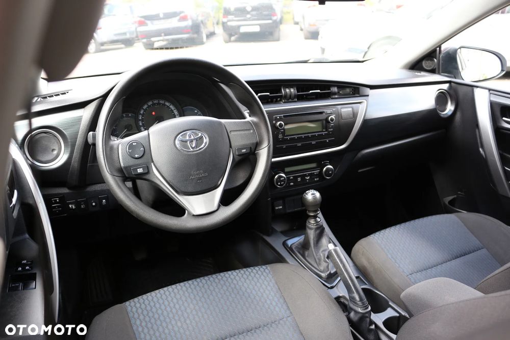 Toyota Auris 1.4 D-4D Active - 10