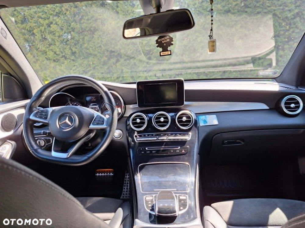 Mercedes-Benz GLC - 4