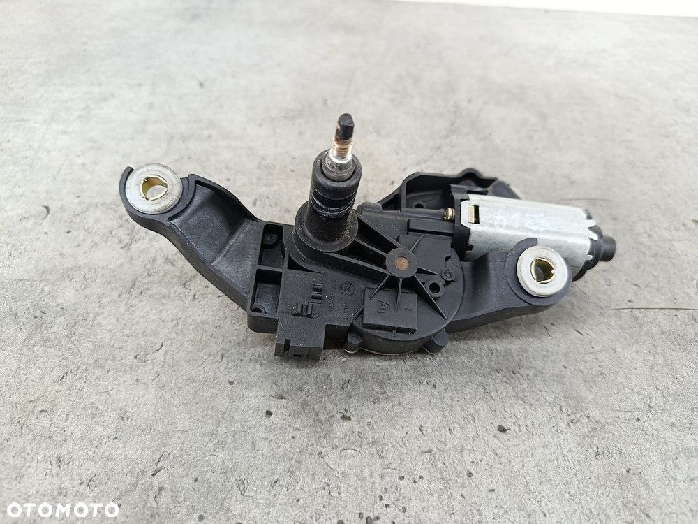 SILNICZEK WYCIERACZKI TYŁ BMW 1 E87 6921959-05  404.891  VALEO - 3