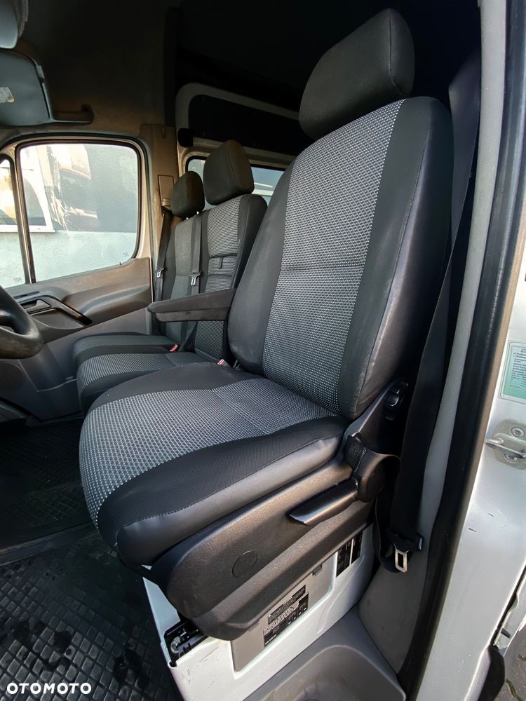 Mercedes-Benz Sprinter 906.211 - 11