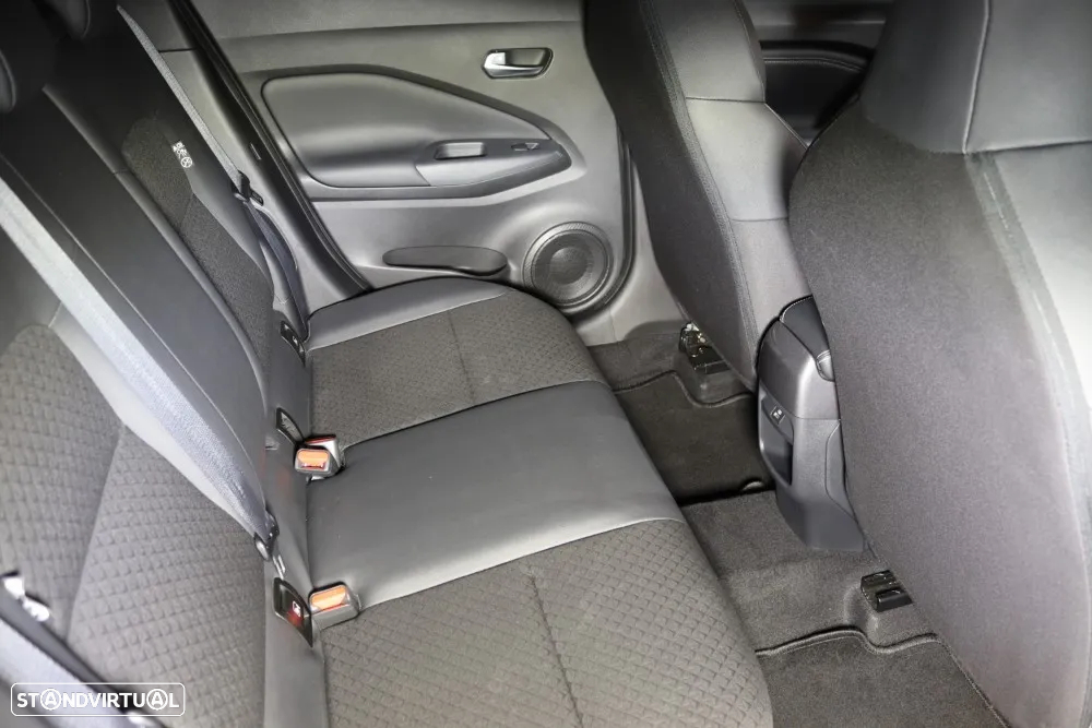 Nissan Juke 1.0 DIG-T N-Connecta NAV. DCT - 13