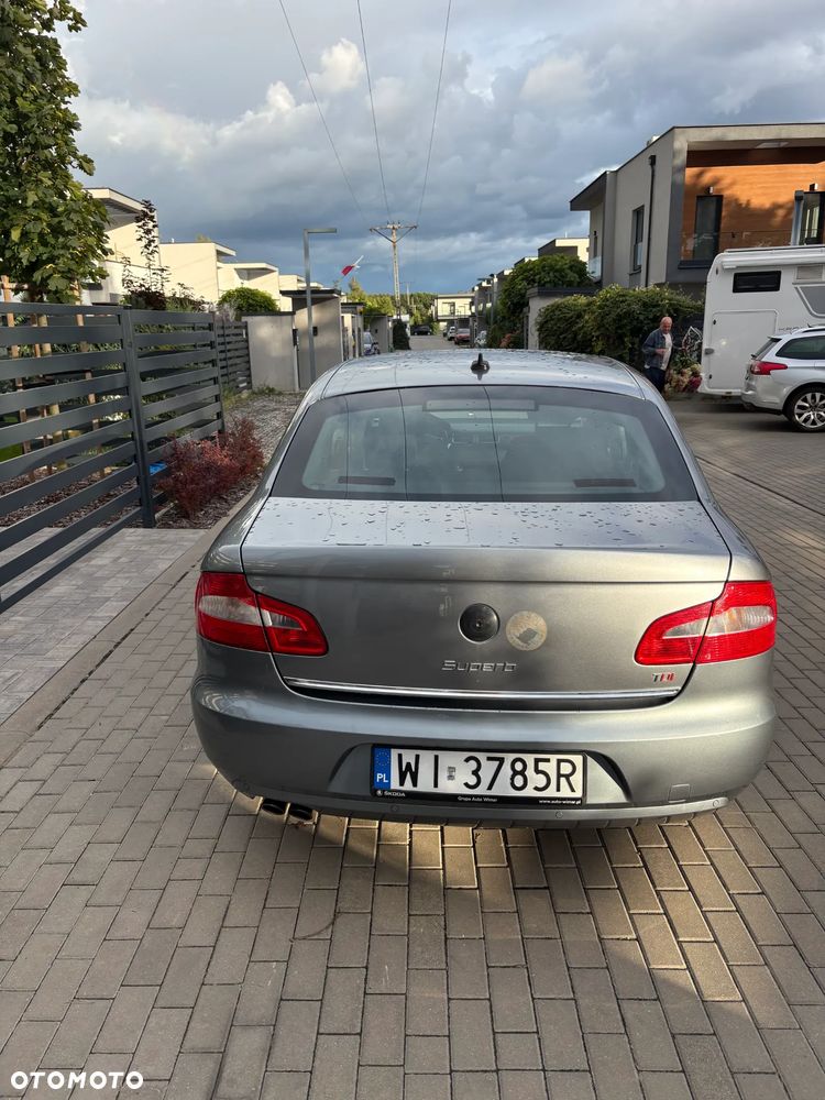 Skoda Superb 2.0 TDI Ambition - 13