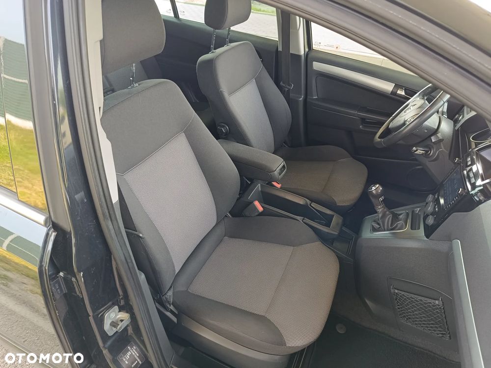 Opel Zafira 1.8 - 12