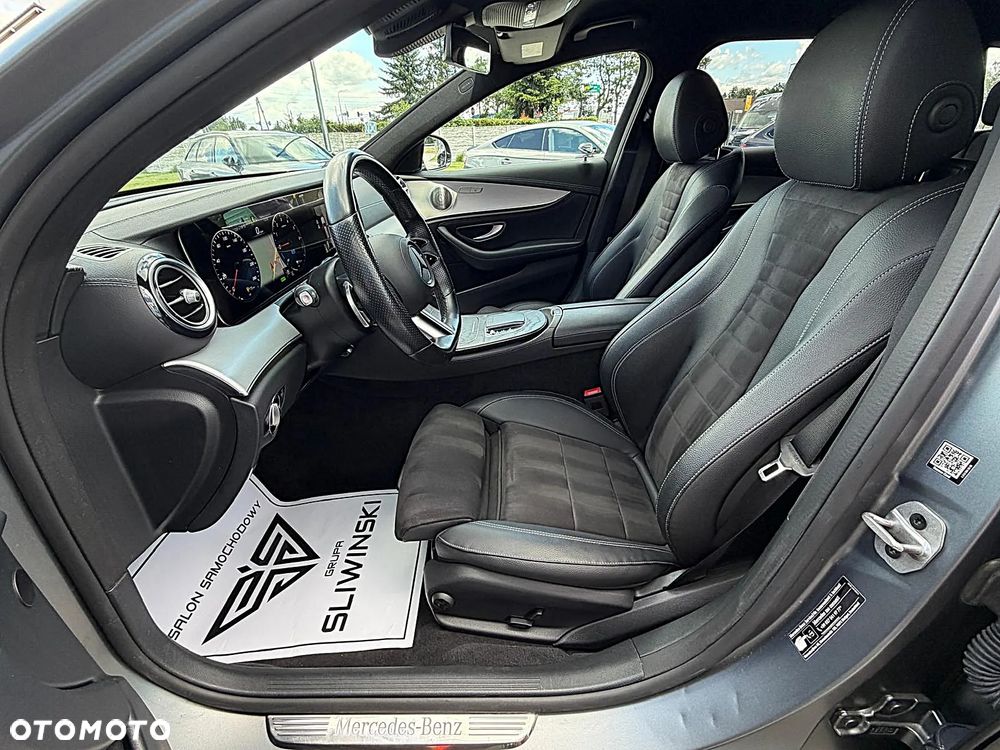 Mercedes-Benz Klasa E 300 de 4-Matic AMG - 20