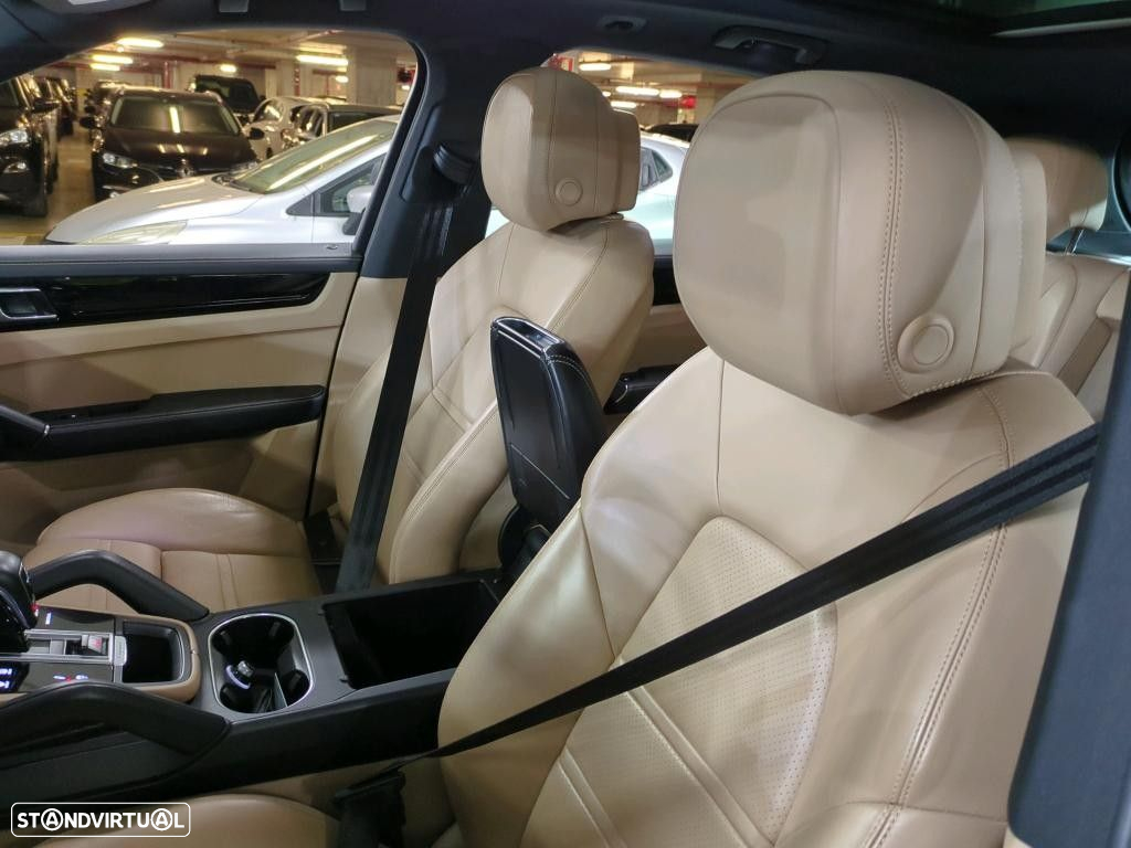 Porsche Cayenne E-Hybrid Platinum Edition - 8